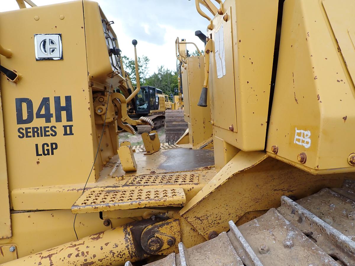 Used 1989 CAT D4H Series II Crawler Dozer 
