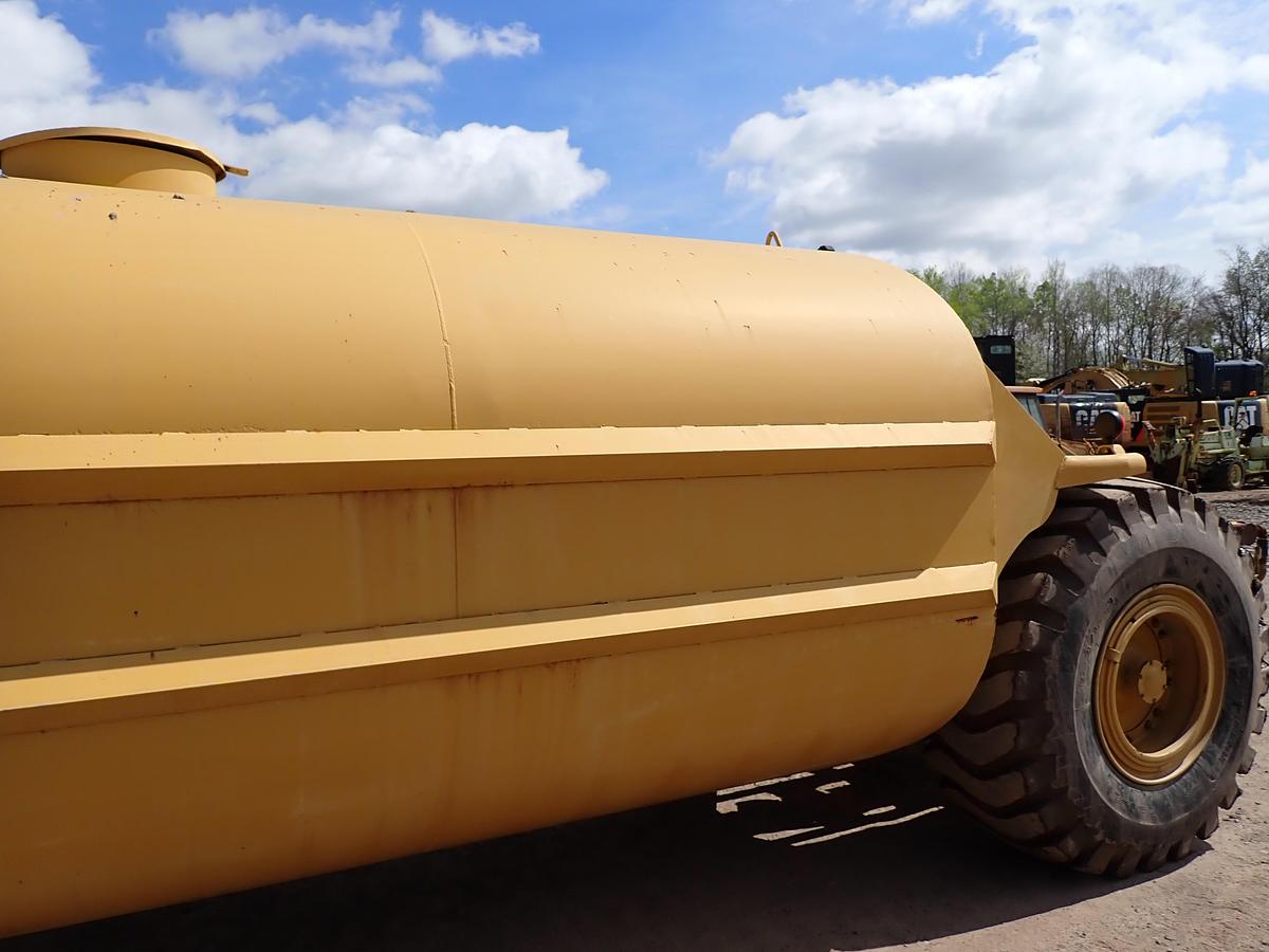 Used 1979 CAT 613B 5000 Gallon Water Wagon