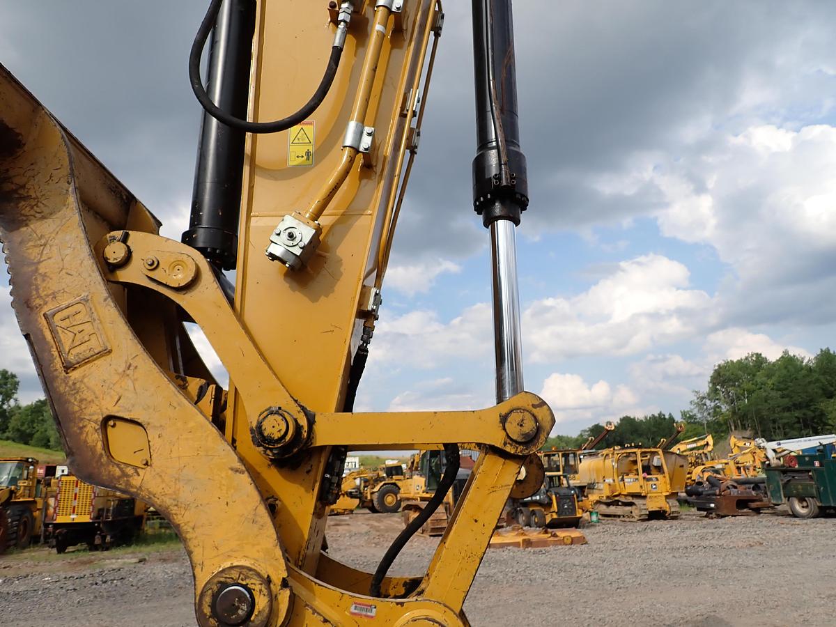 Used 2020 CAT 323 Hydraulic Excavator HYDRAULIC THUMB!