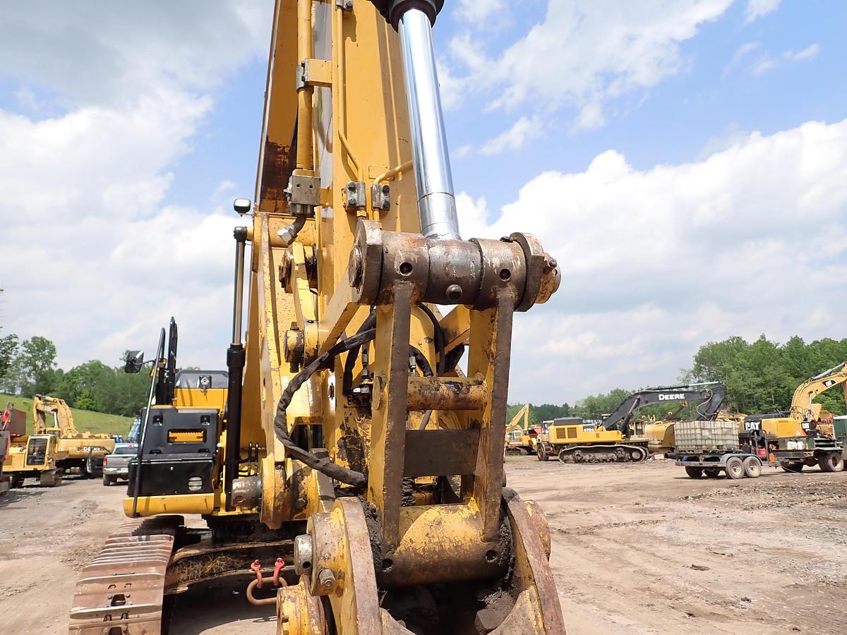 Used 2013 CAT 320EL