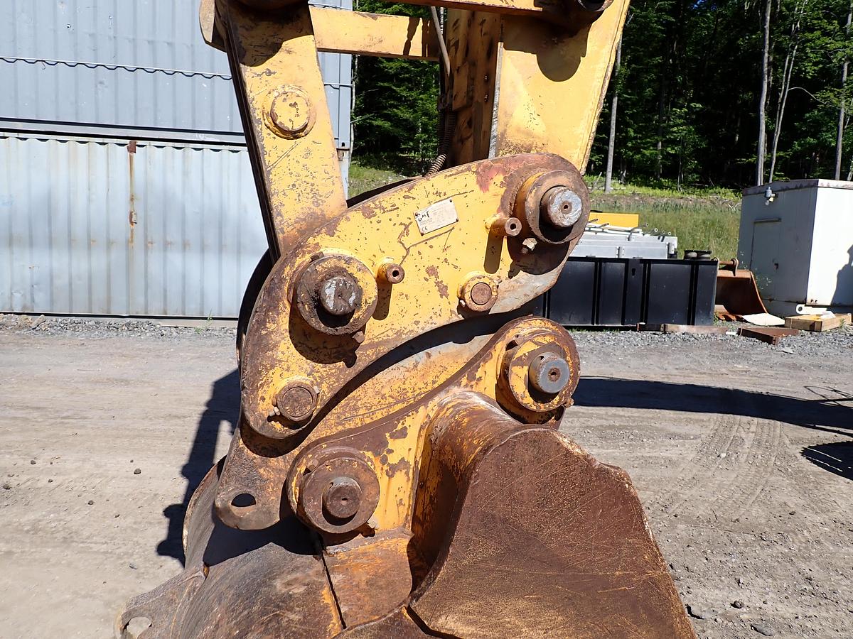 Used 2004 CAT 330CL Hydraulic Excavator