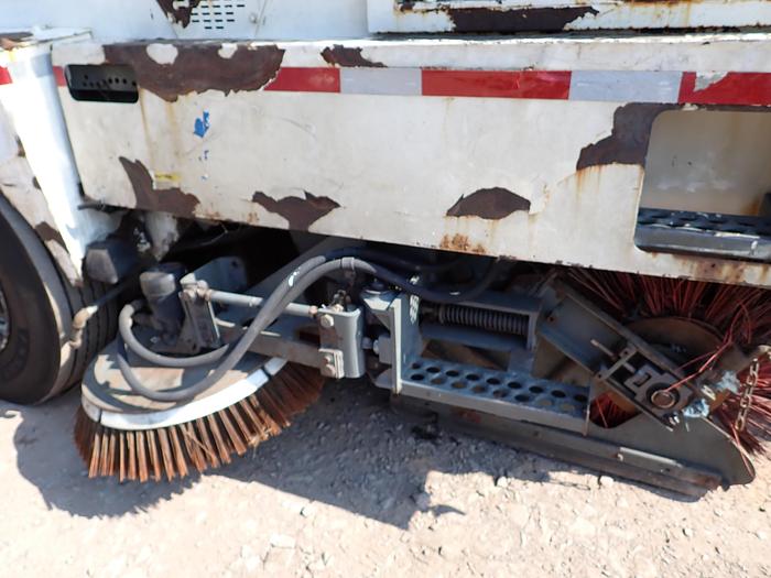 Used 2005 Elgin Pelican