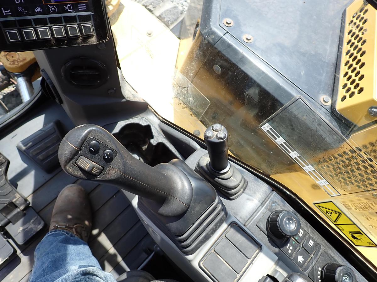 Used 2020 CAT 306 CR Hydraulic Excavator THUMB 1500 HOURS