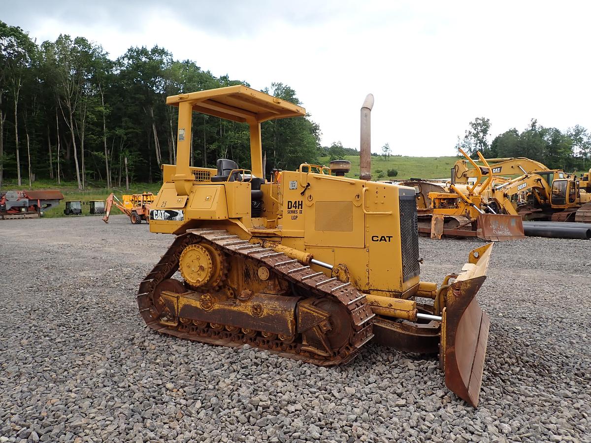 Used 1989 CAT D4H Series II Crawler Dozer 