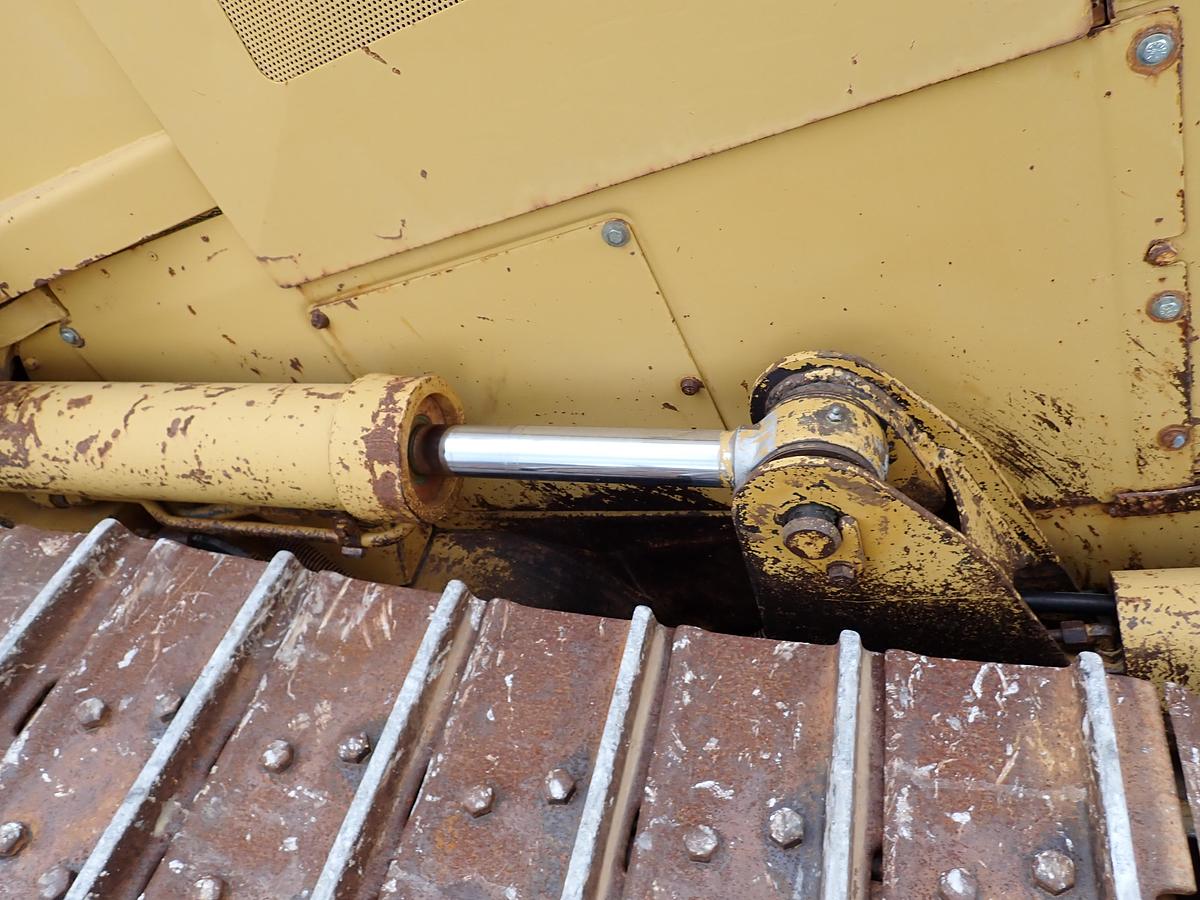 Used 1989 CAT D4H Series II Crawler Dozer 