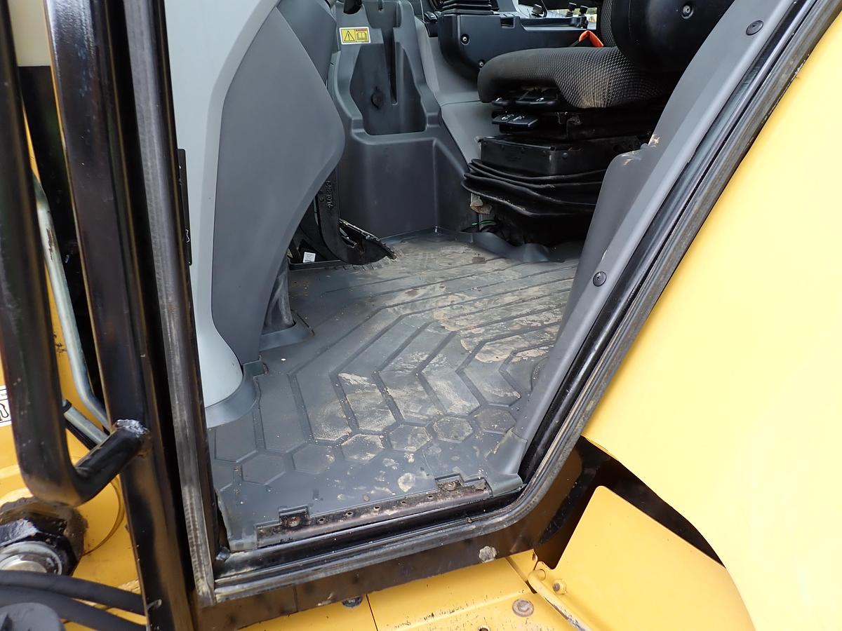 Used 2022 CAT 420 XE Backhoe Loader 