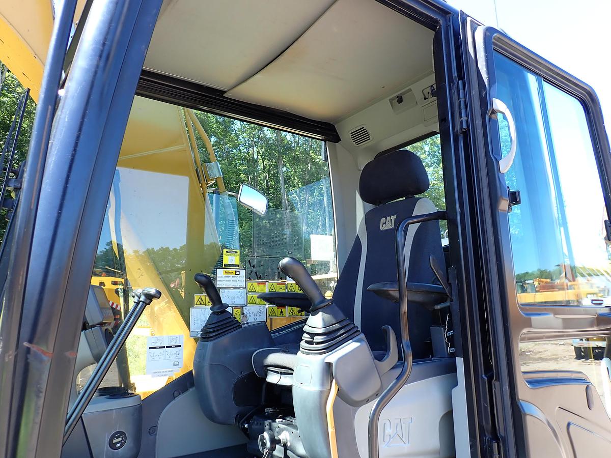 Used 2018 CAT 313FL GC Excavator HYDRAULIC THUMB