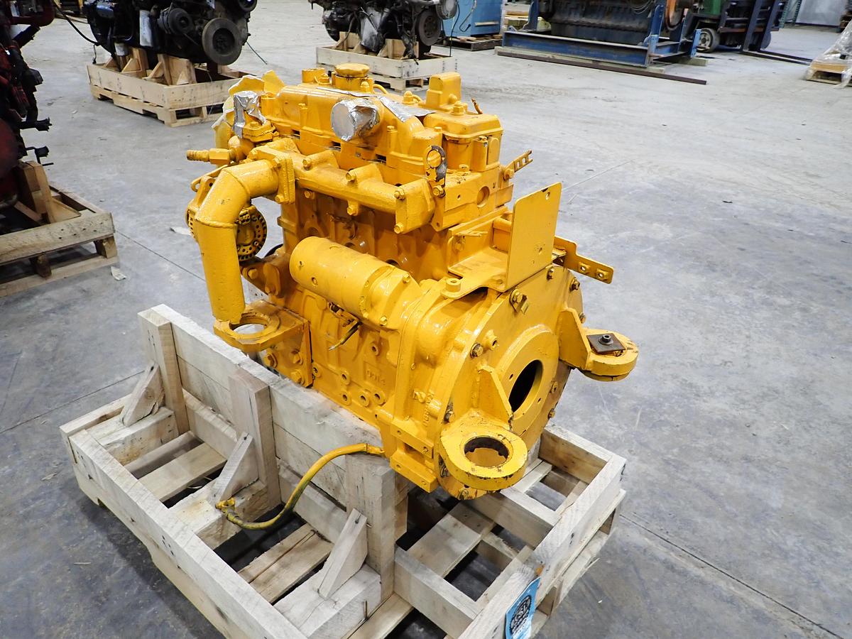 Used 2000 CAT 3024 Diesel Engine 304.5 EXCAVATOR