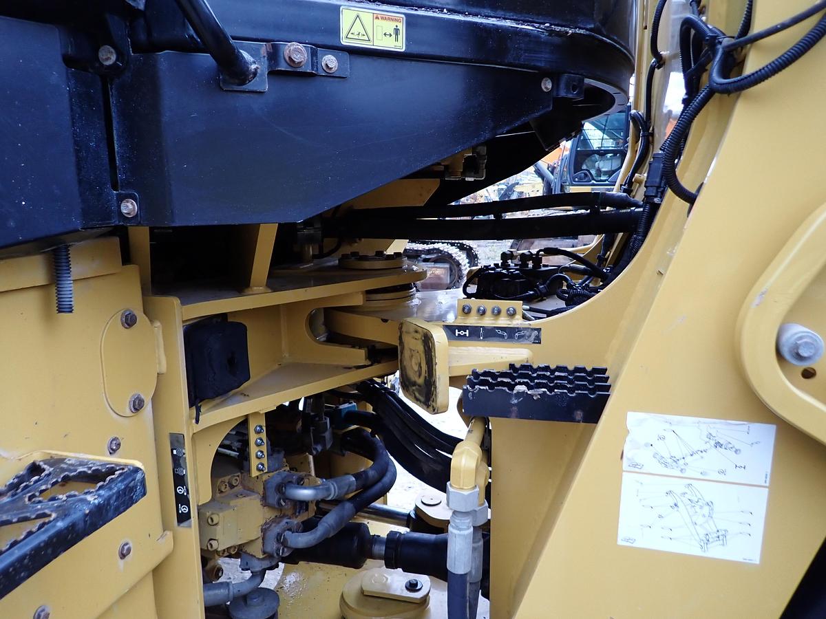 Used 2019 CAT 938M Wheel Loader