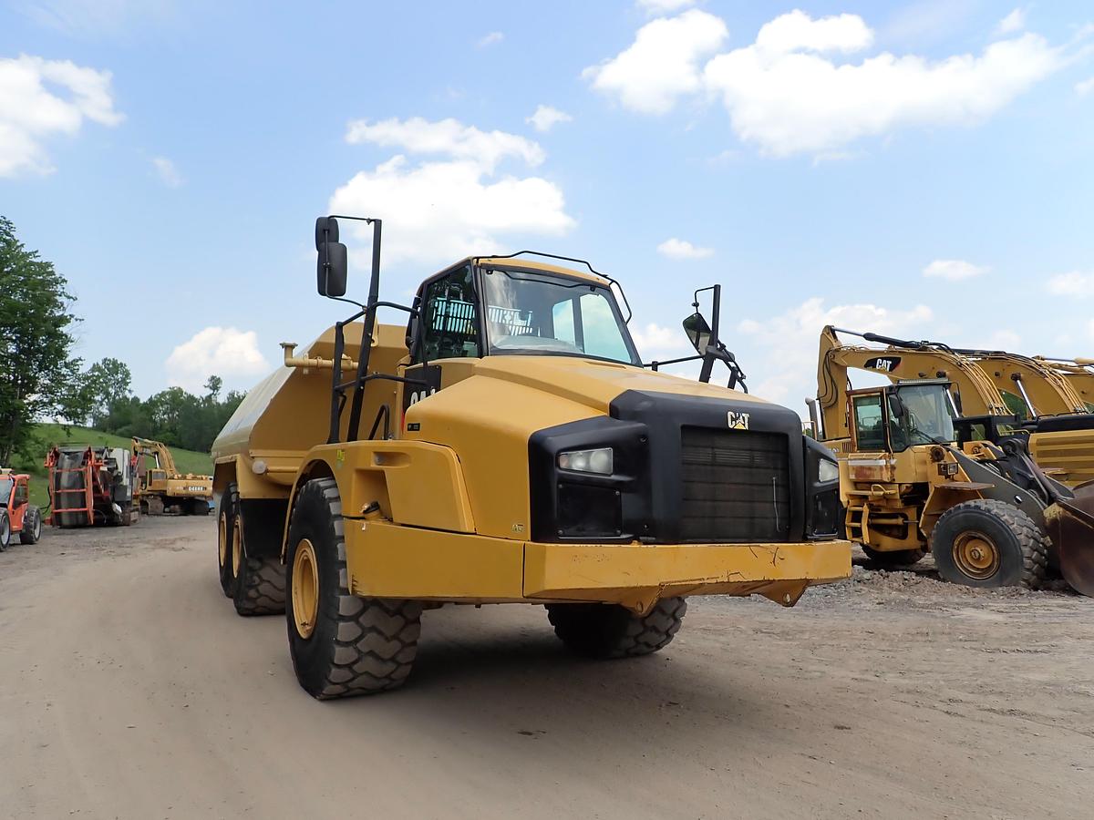 Used 2012 CAT 740B