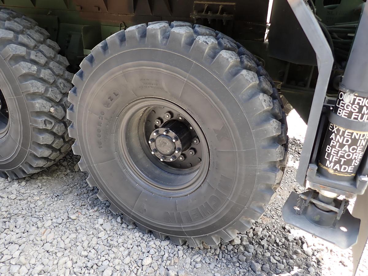 Used 1985 Oshkosh M985 8x8 HEMTT