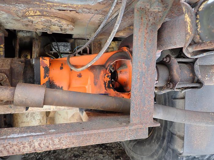 Used 1985 CAT 769C Rigid Frame Water Truck 8000 Gallon