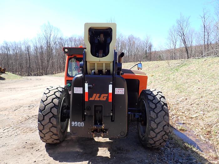 Used 2021 JLG 1255