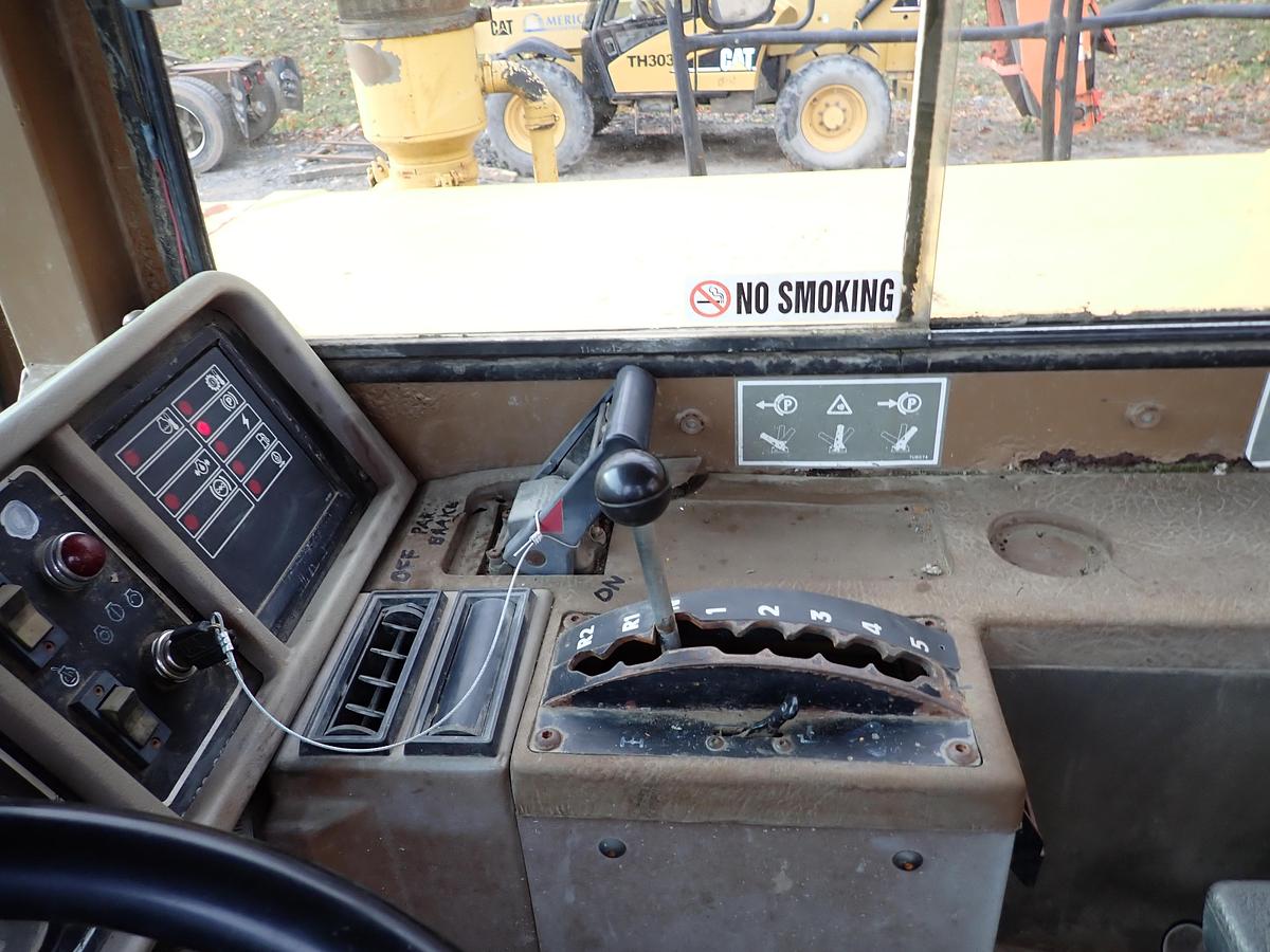 Used 1995 CAT D25D 25 Ton Articulated Haul Truck