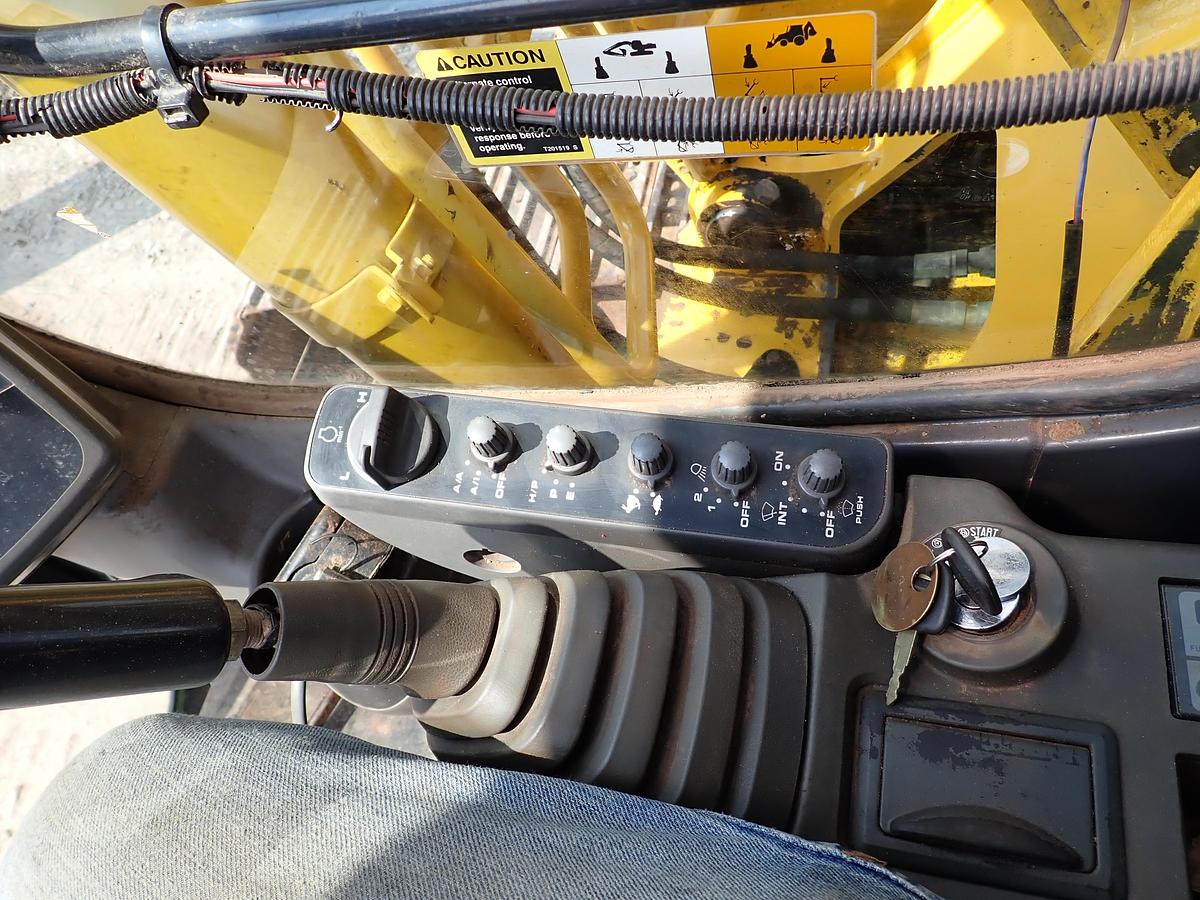 Used 2004 John Deere 160C LC Hydraulic Excavator Q/C Aux. Hydraulics