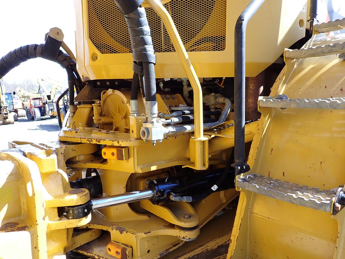 Used 2014 CAT 740B Articulated Truck