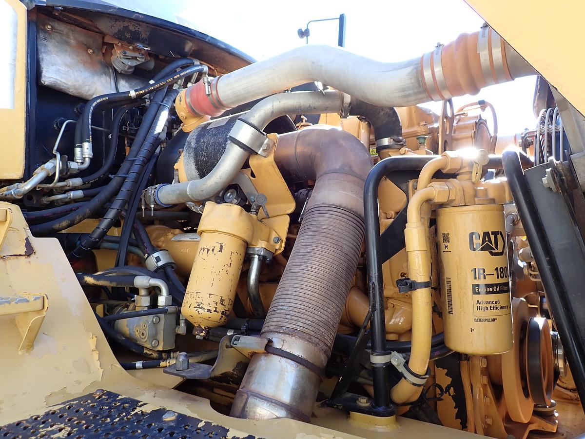 Used 2011 CAT 740 Articulated Haul Truck 7900 HOURS!
