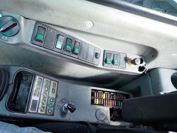 Used 2005 Volvo EC360B LC