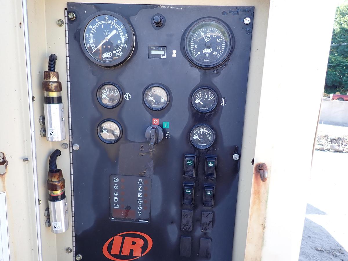 Used 2010 Doosan HP1600 1600 CFM Air Compressor