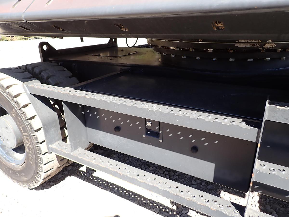 Used 2019 Doosan DX210WMH-5 Wheeled Excavator Material Handler