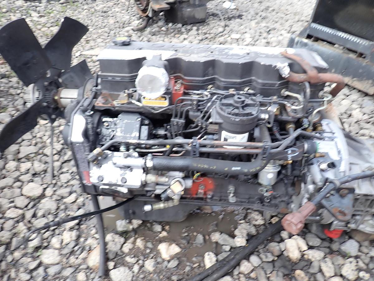 Used 2000 Cummins ISB 205 5.9 Liter Diesel Engine CPL 2686