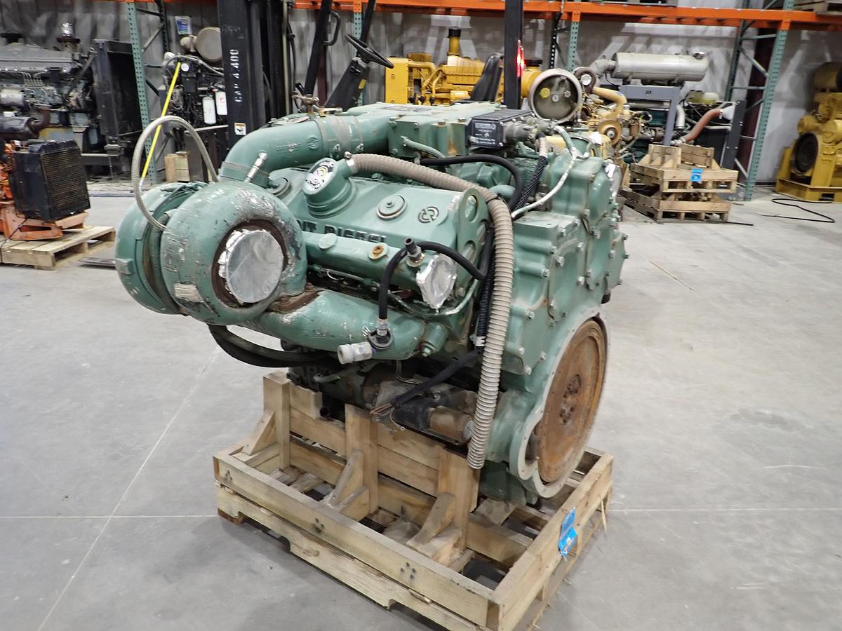 Used Detroit Diesel 8V71T MILITARY Engine 440 HP UNUSED SURPLUS