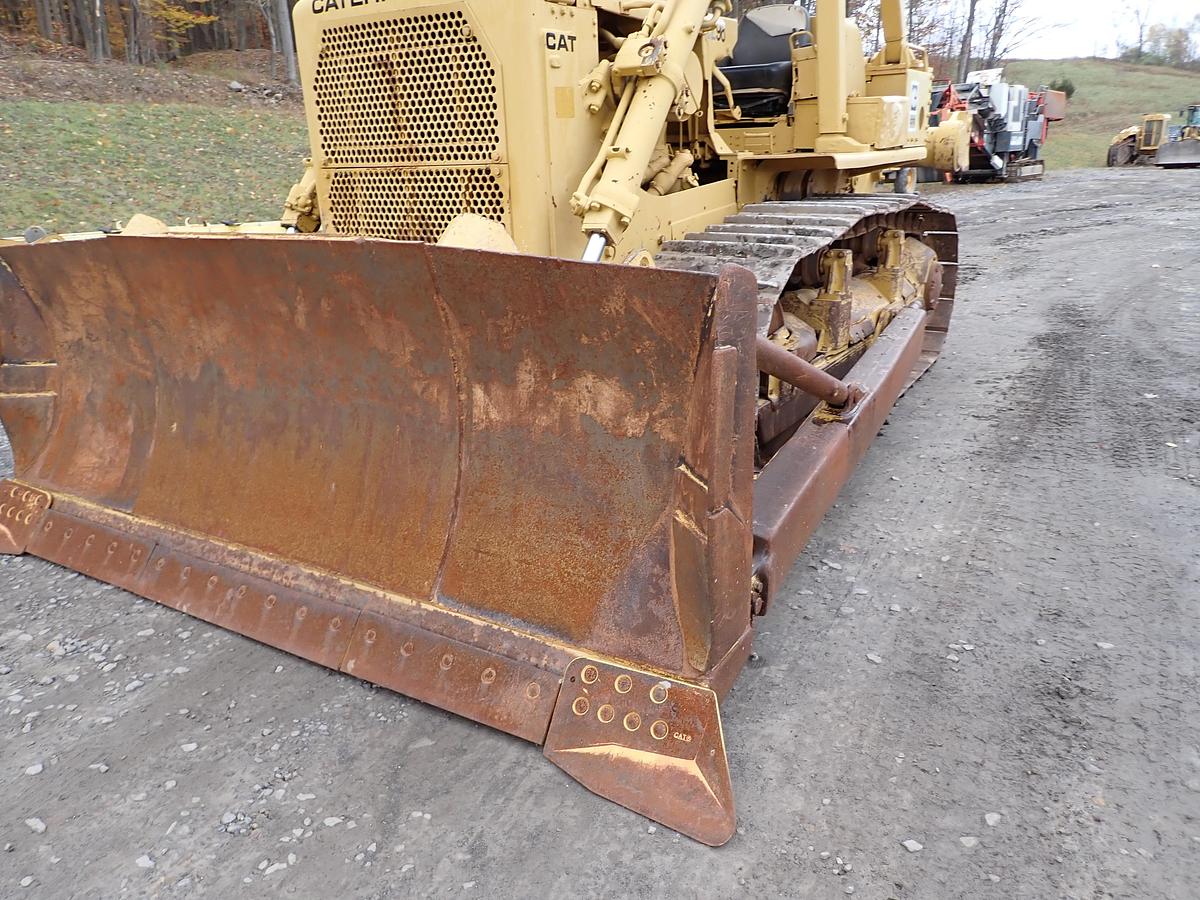 Used 1980 CAT D7G Crawler Dozer w/ RIPPER!