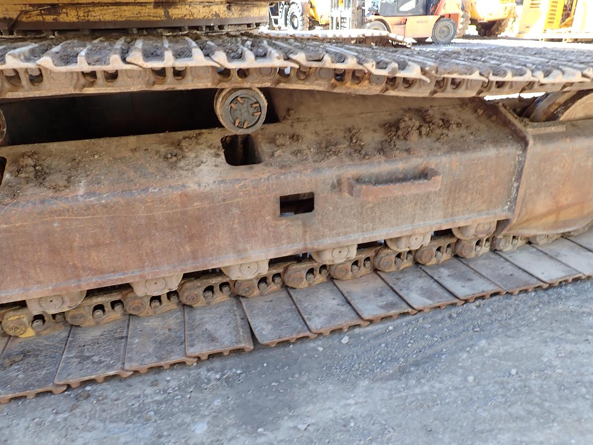 Used 2005 CAT 330CL Hydraulic Excavator