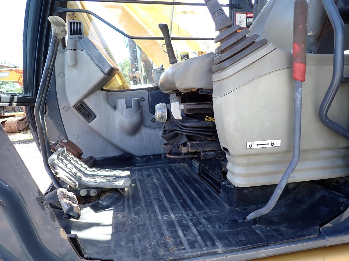 Used 2006 John Deere 160C LC Excavator