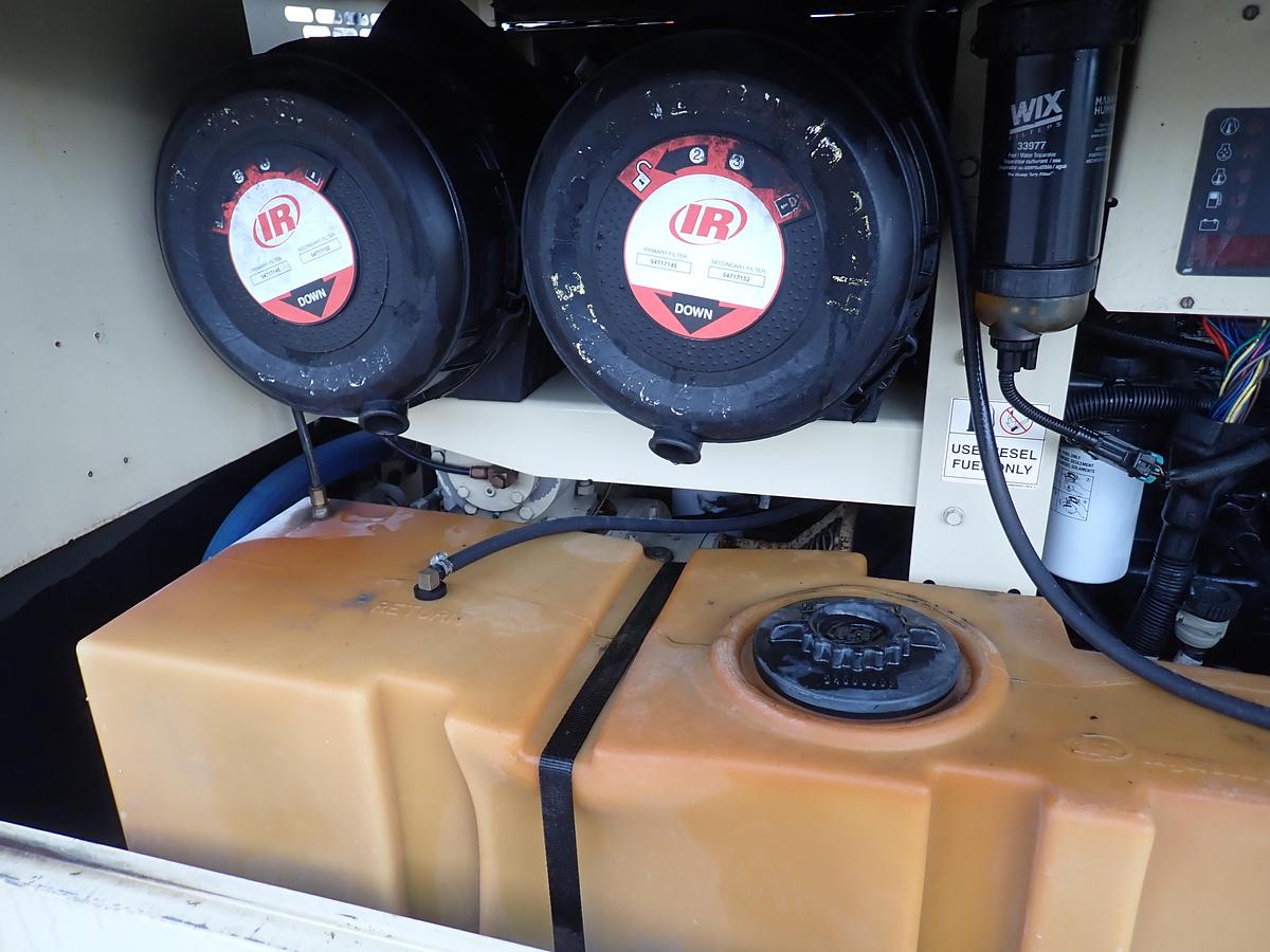 Used 2009 Ingersoll Rand XP375WIR 375 CFM Air Compressor