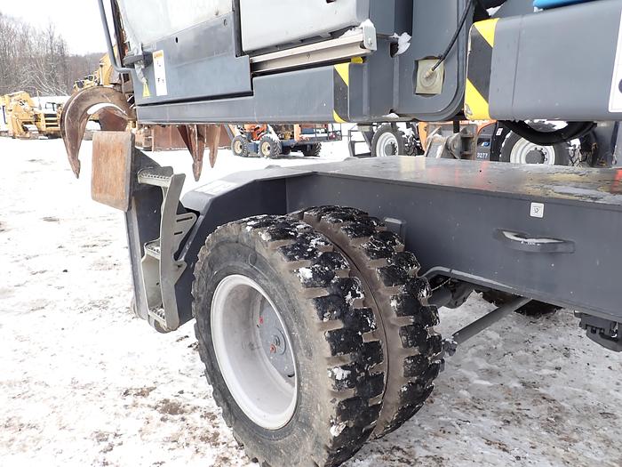 Used 2019 Fuchs MHL340 Material Handler w/ Anvil Rotating Grapple