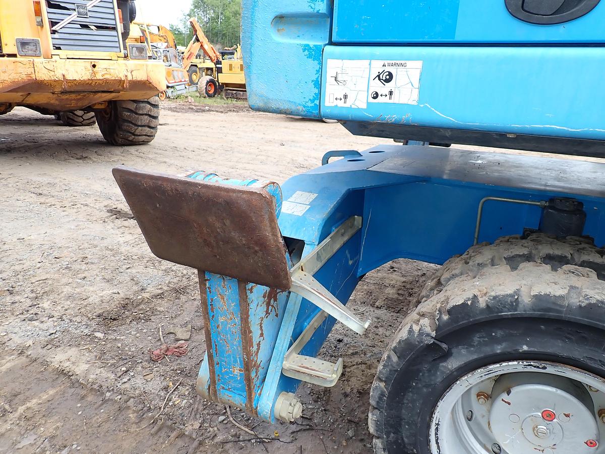 Used 2011 Fuchs MHL340 Wheeled Material Handler