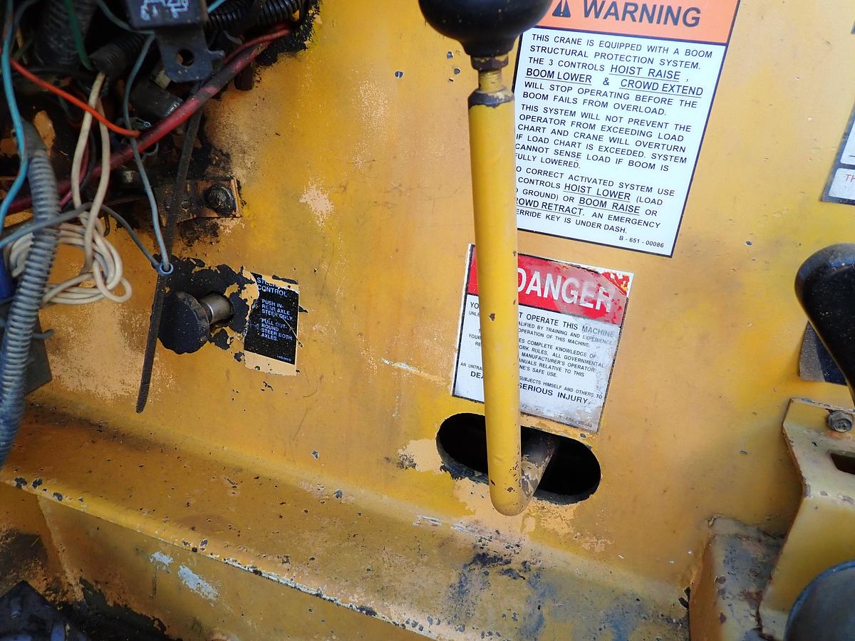 Used 1989 Broderson IC80-1D Carry Deck Crane