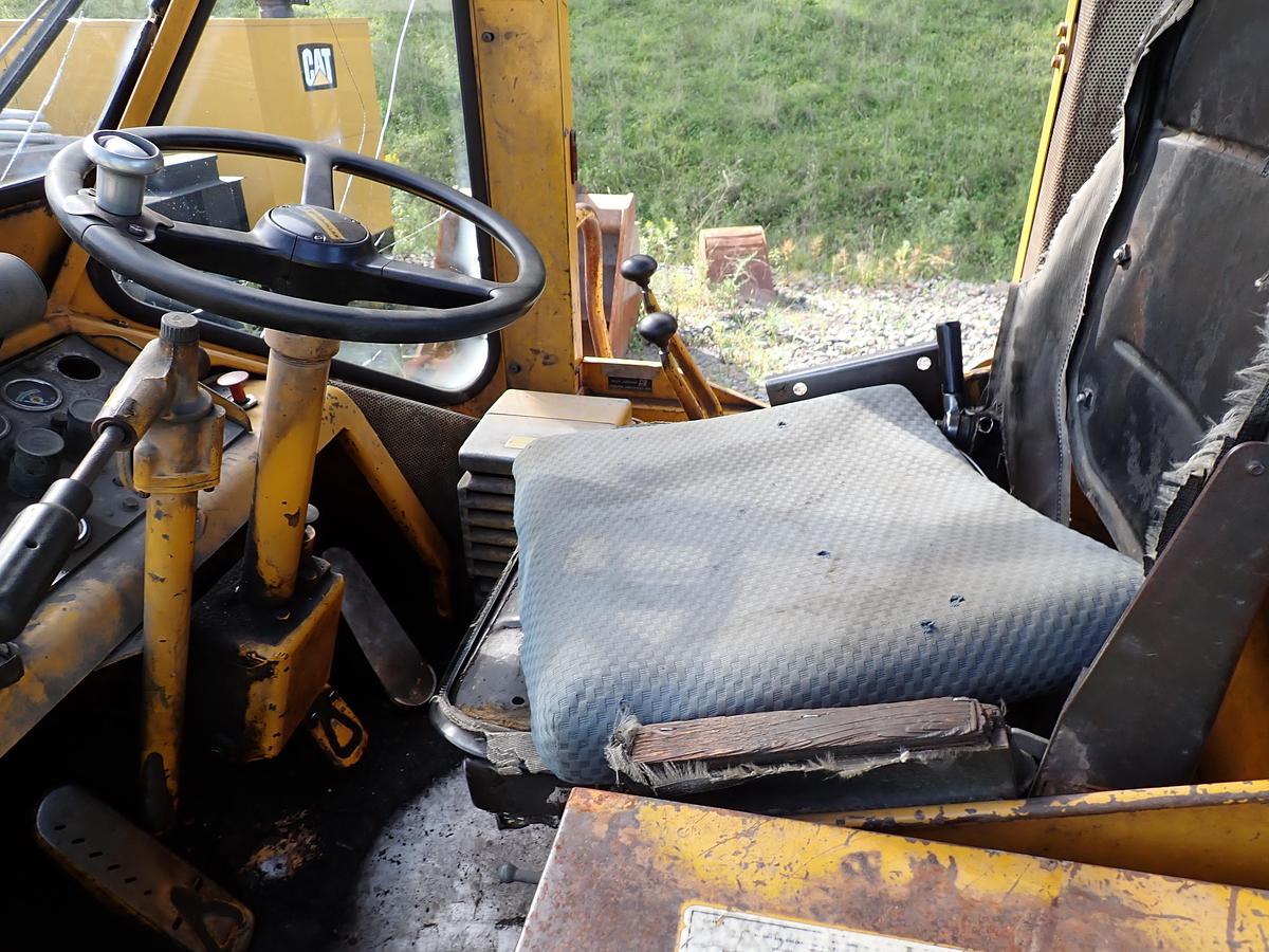 Used 1976 CAT 950 Wheel Loader w/ FORKS