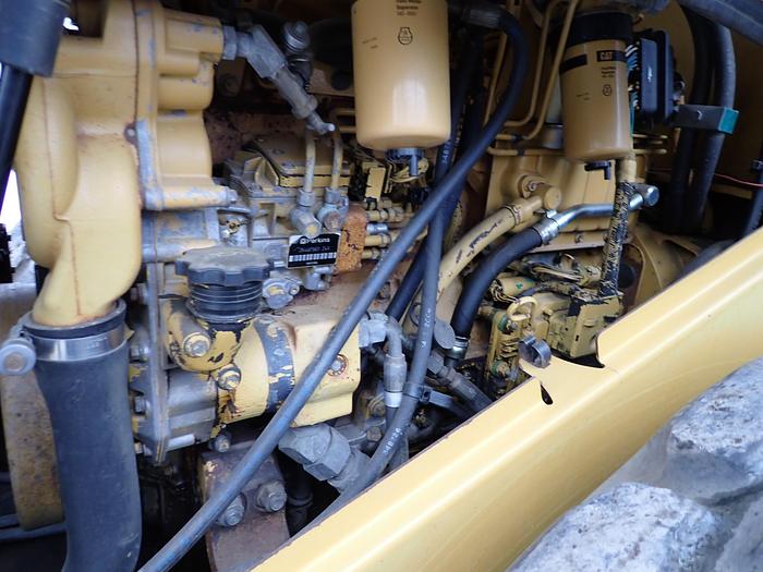 Used 2007 Caterpillar CS-563E Vibratory Compactor