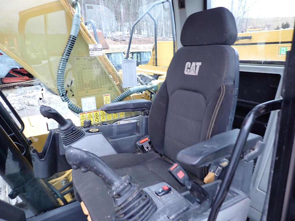 Used 2019 CAT 323 Hydraulic Excavator HYD THUMB! Q/C