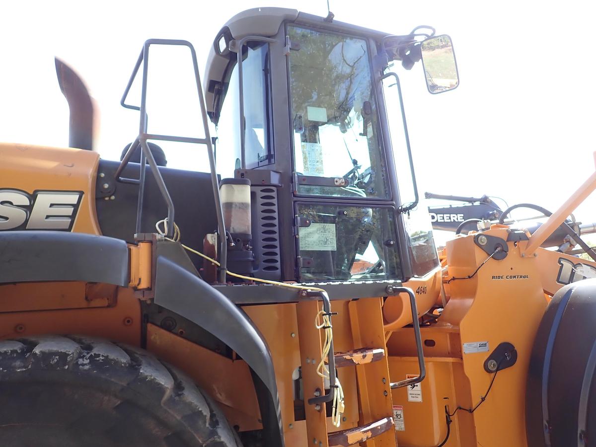Used 2012 Case 1021F Wheel Loader 5700 HOURS