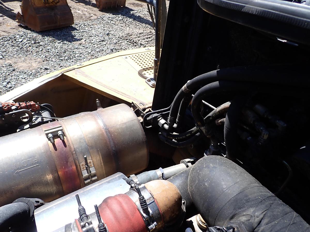 Used 2012 CAT 740B Articulated Haul Truck w/ TAILGATE