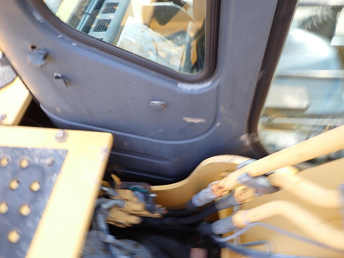 Used 2004 John Deere 160C LC Hydraulic Excavator Q/C Aux. Hydraulics