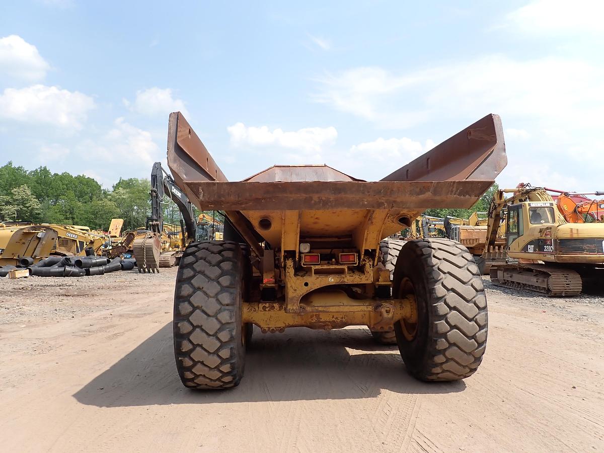 Used 2003 CAT 735