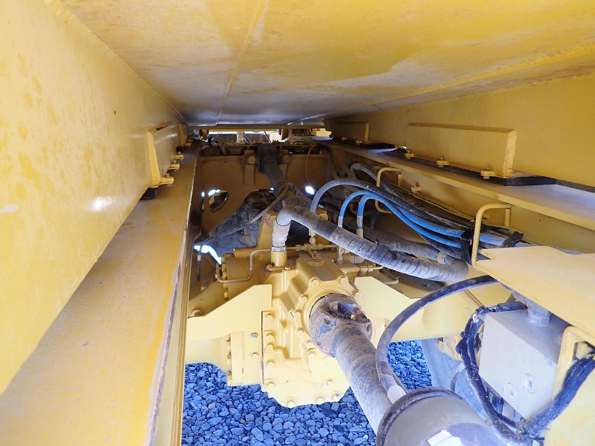 Used 2015 John Deere 460E Articulated Water Truck 9000 GALLON