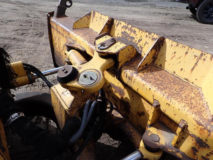 Used 1999 John Deere 550G LT