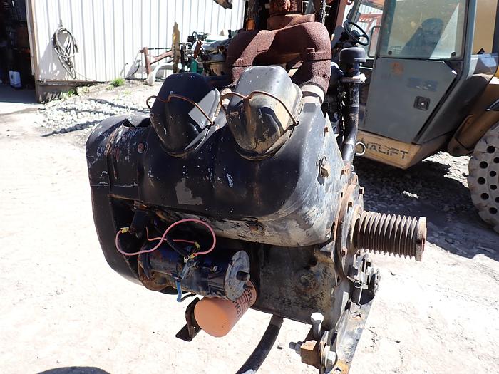 Used Wisconsin V465D Gas Engine
