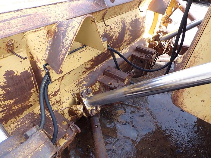 Used 1982 CAT D5B Crawler Dozer w/ CAB & WINCH 