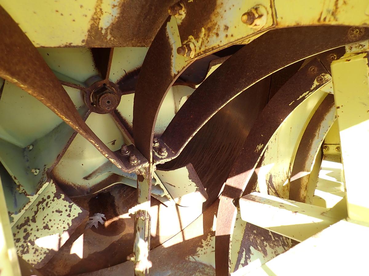 Used 2003 Oshkosh HB2923 Airport Snowblower