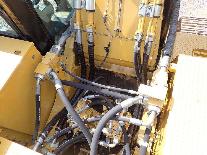 Used 2018 CAT 349FL Hydraulic Excavator