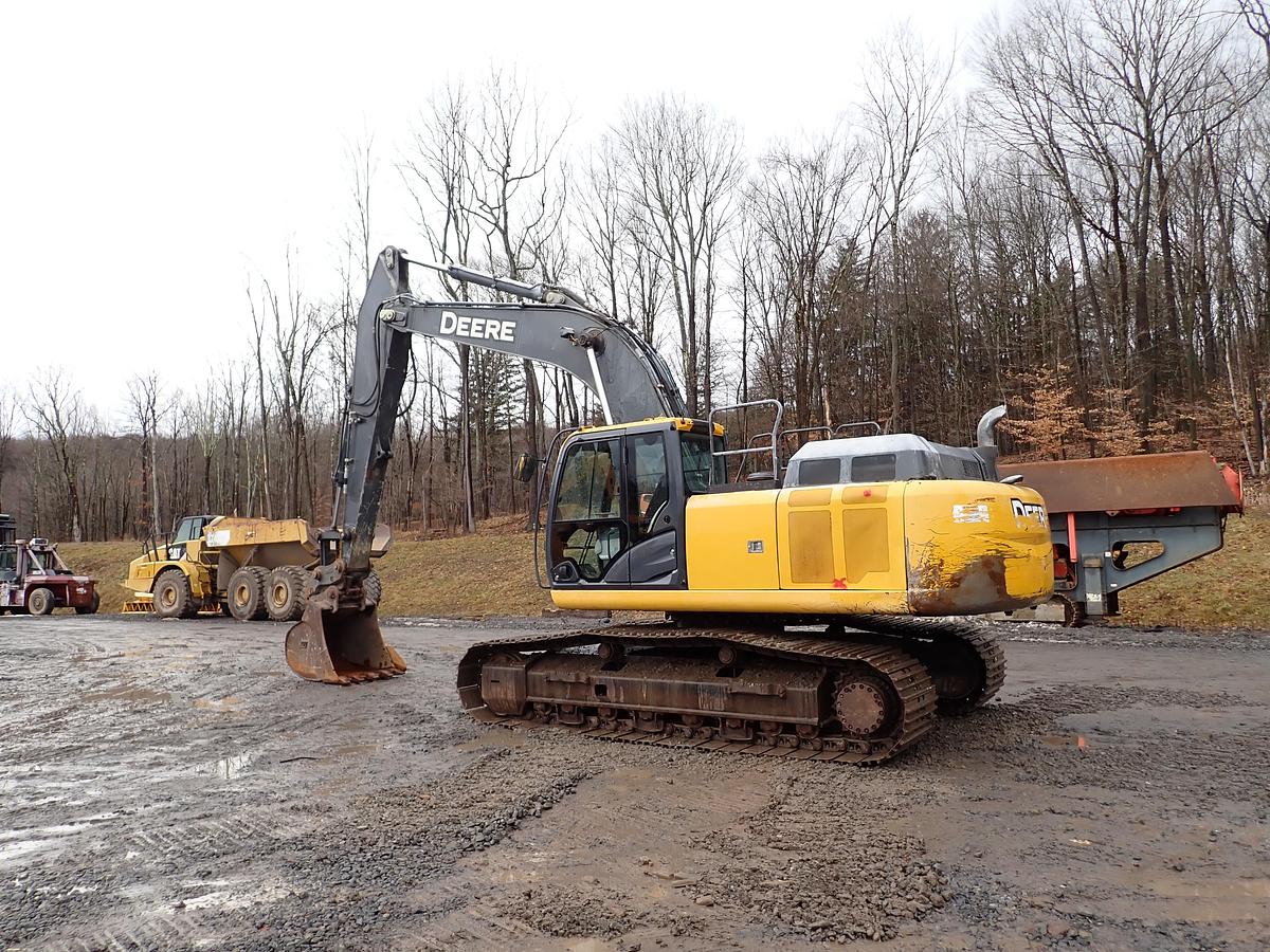Used 2020 John Deere 300G LC Hydraulic Excavator