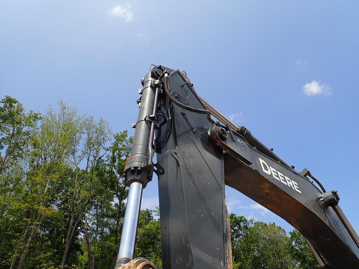 Used 2021 John Deere 870G LC Hydraulic Excavator MASS EXCAVATING BOOM