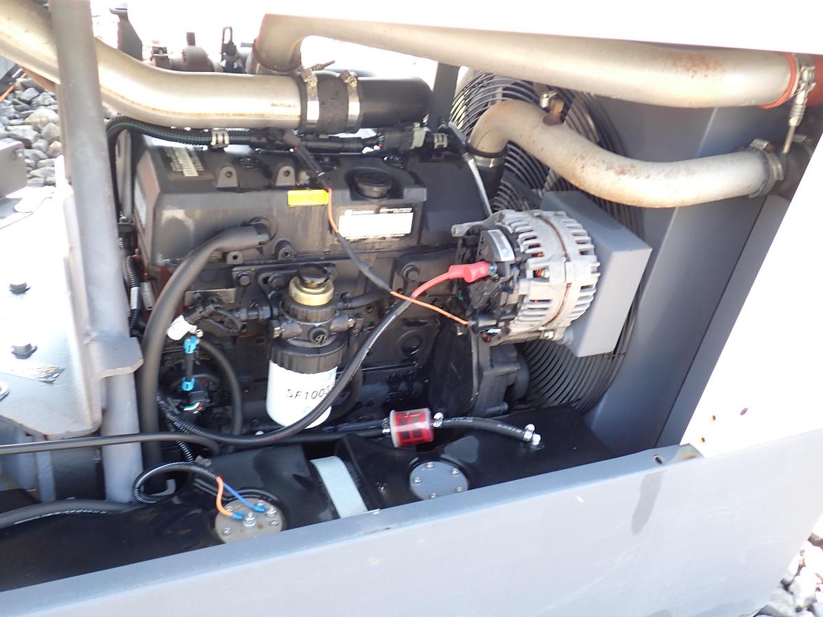 Used 2014 Atlas Copco XAS300 JDU7 300 CFM Air Compressor