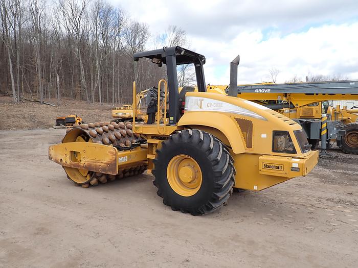 Used 2007 CAT CP-563E Padfoot Compactor